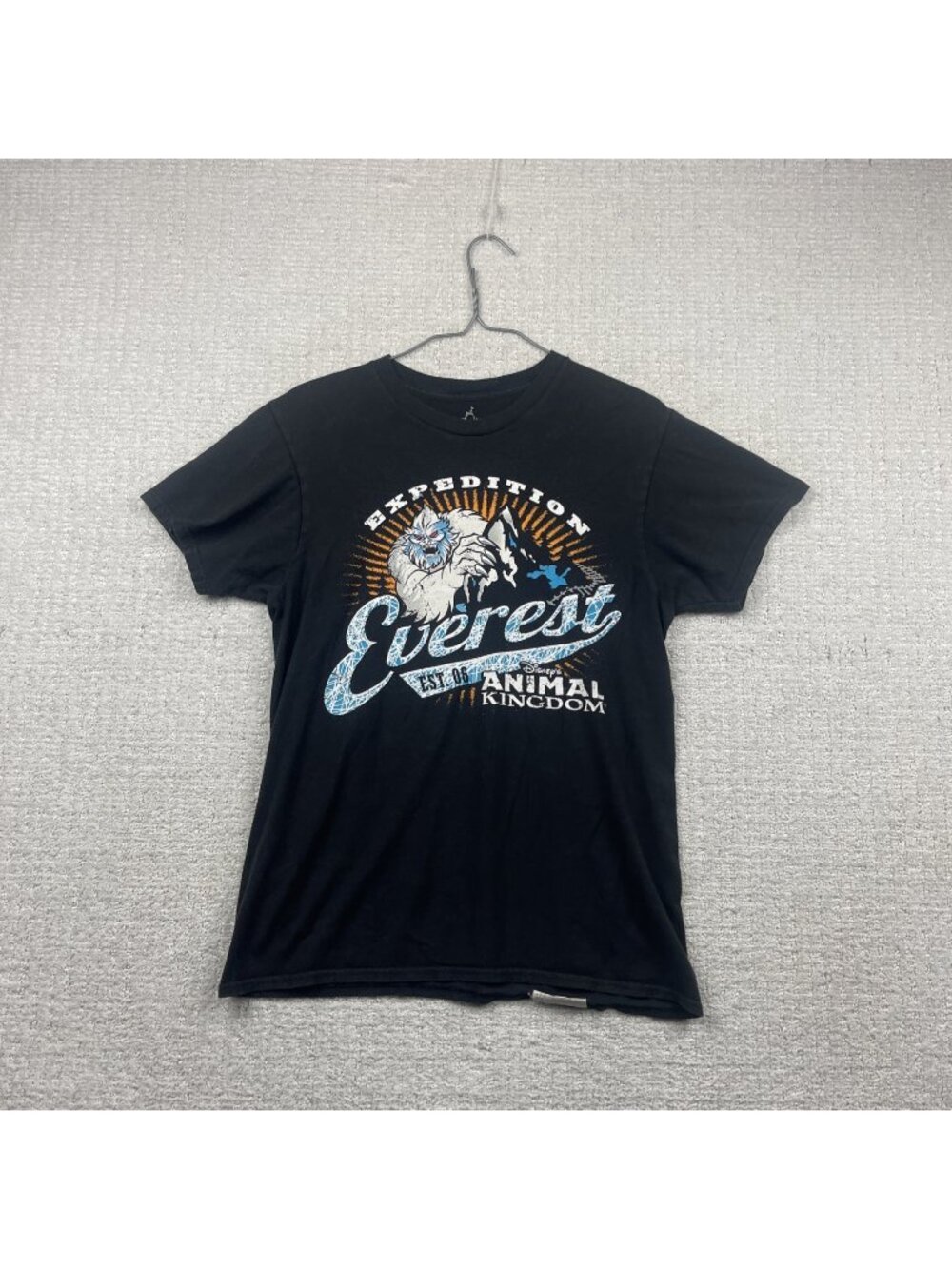 Y2K Disney World Animal Kingdom Expedition Everest Yeti Black T-shirt Size M*